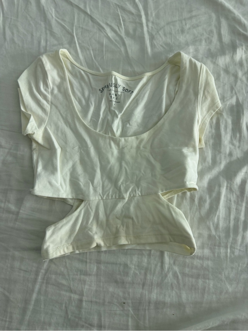 Women's Cream Scoop Neck Cutout Top